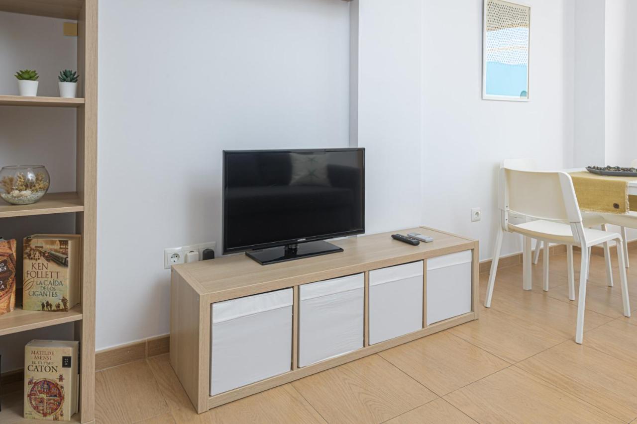 Wintowinrentals Amazing Front Sea View & Relax Торре-де-Бенаґальбон Екстер'єр фото