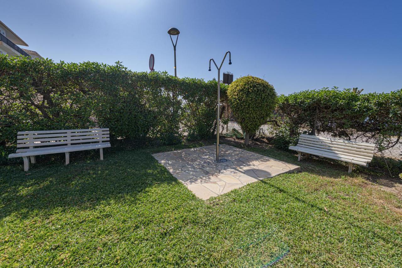 Wintowinrentals Amazing Front Sea View & Relax Торре-де-Бенаґальбон Екстер'єр фото
