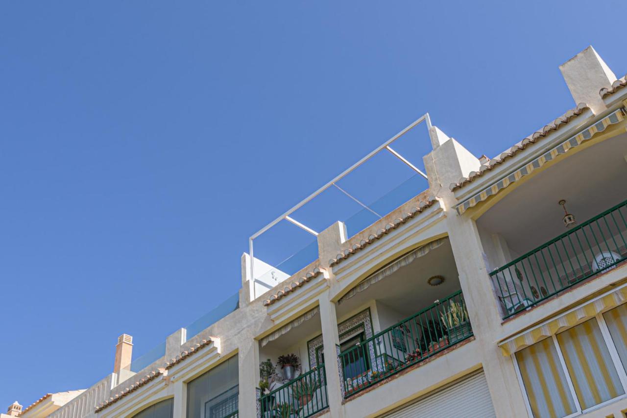 Wintowinrentals Amazing Front Sea View & Relax Торре-де-Бенаґальбон Екстер'єр фото
