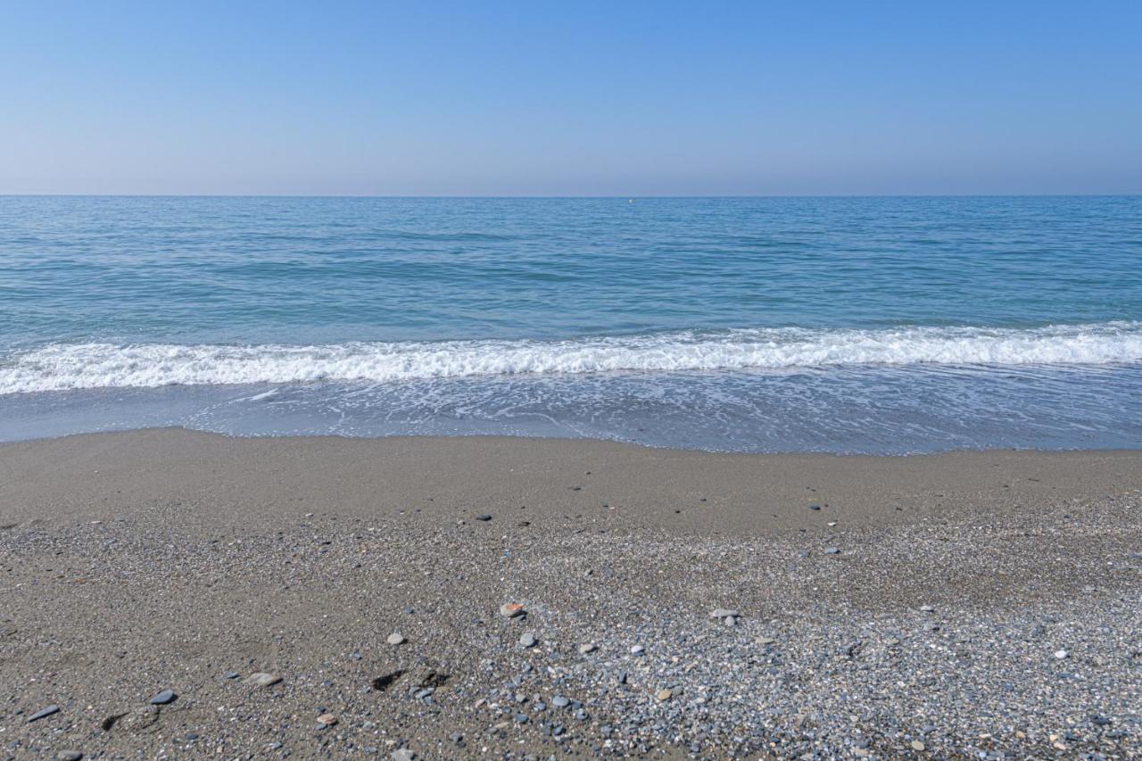 Wintowinrentals Amazing Front Sea View & Relax Торре-де-Бенаґальбон Екстер'єр фото
