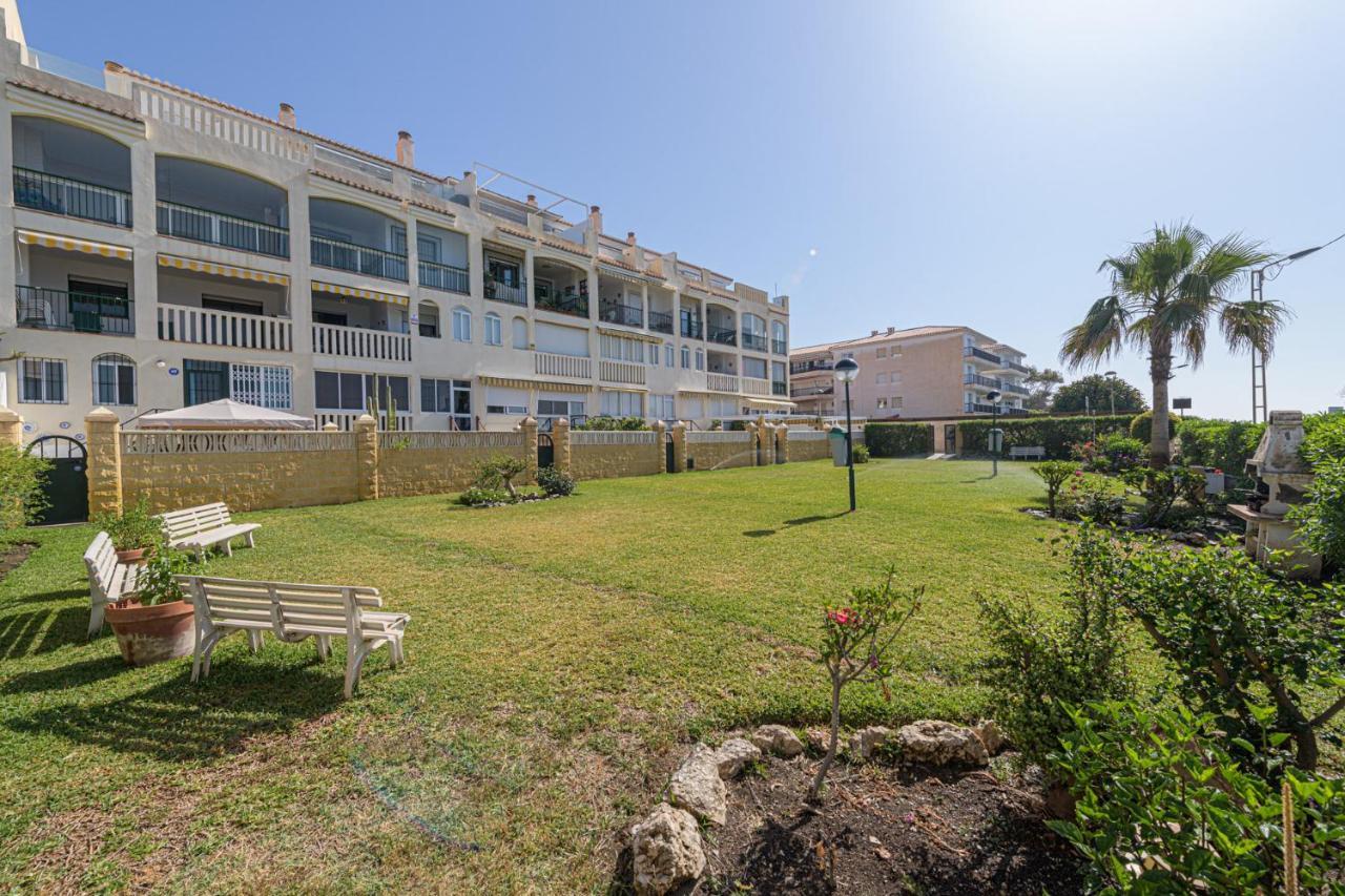 Wintowinrentals Amazing Front Sea View & Relax Торре-де-Бенаґальбон Екстер'єр фото