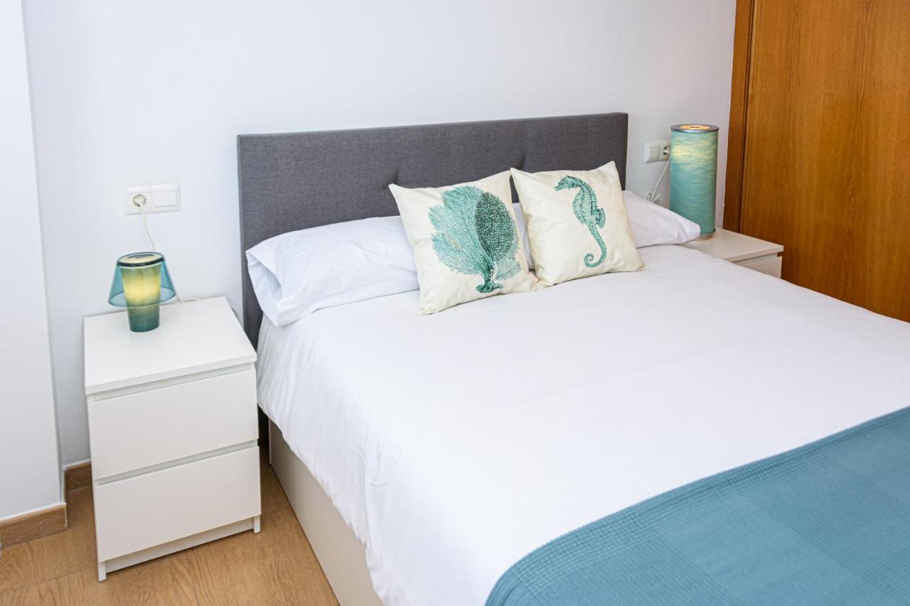 Wintowinrentals Amazing Front Sea View & Relax Торре-де-Бенаґальбон Екстер'єр фото