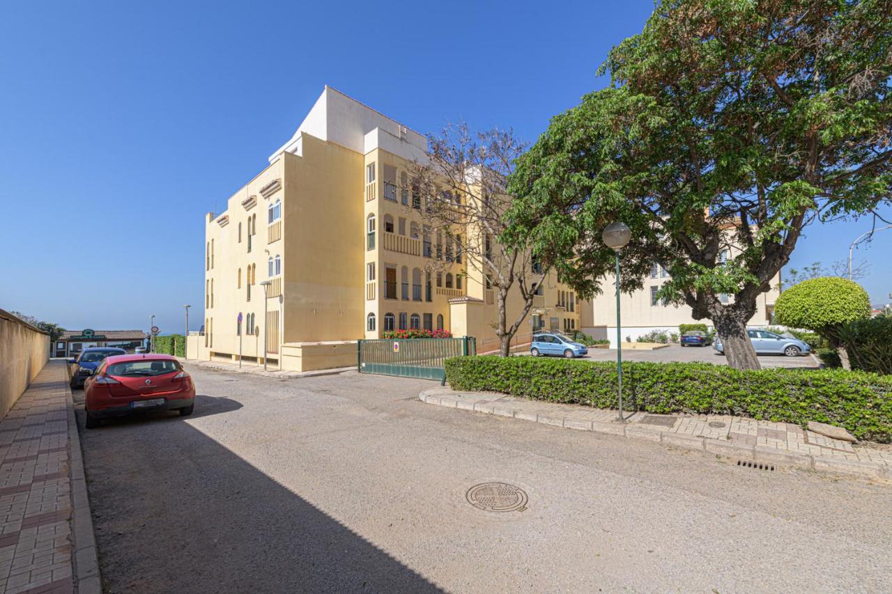 Wintowinrentals Amazing Front Sea View & Relax Торре-де-Бенаґальбон Екстер'єр фото
